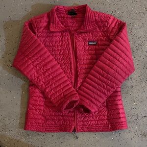 Patagonia Women's Vibrant pink Puffer Jacket